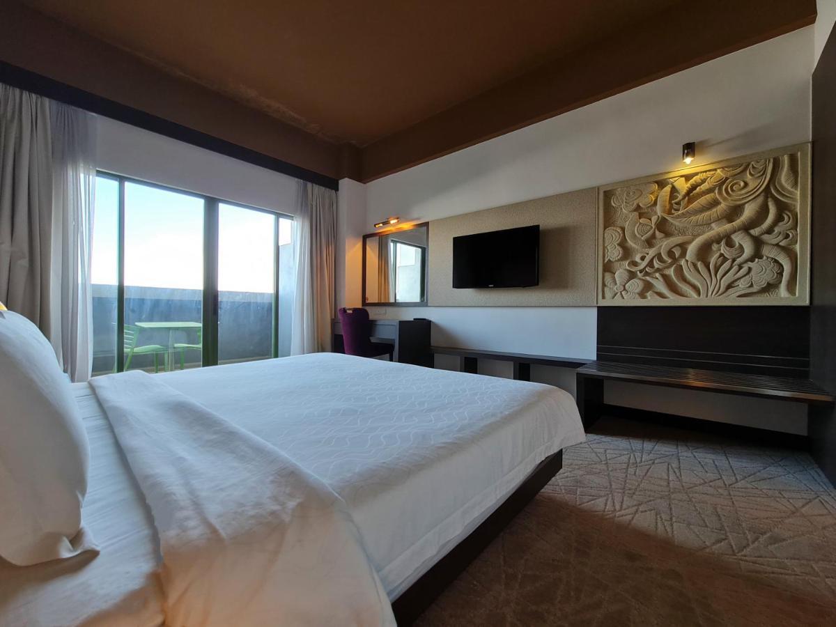 Swan Garden Hotel Малакка Экстерьер фото