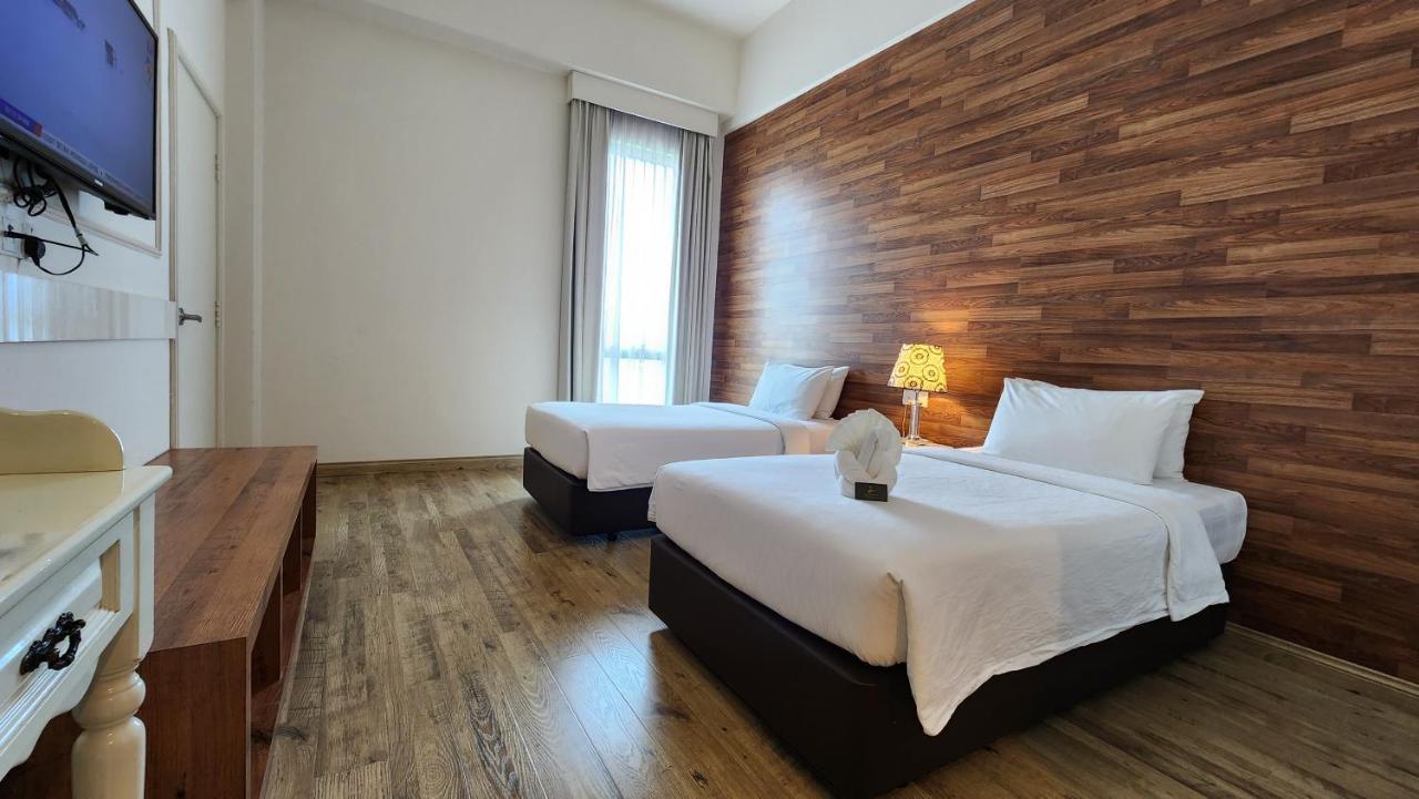 Swan Garden Hotel Малакка Экстерьер фото