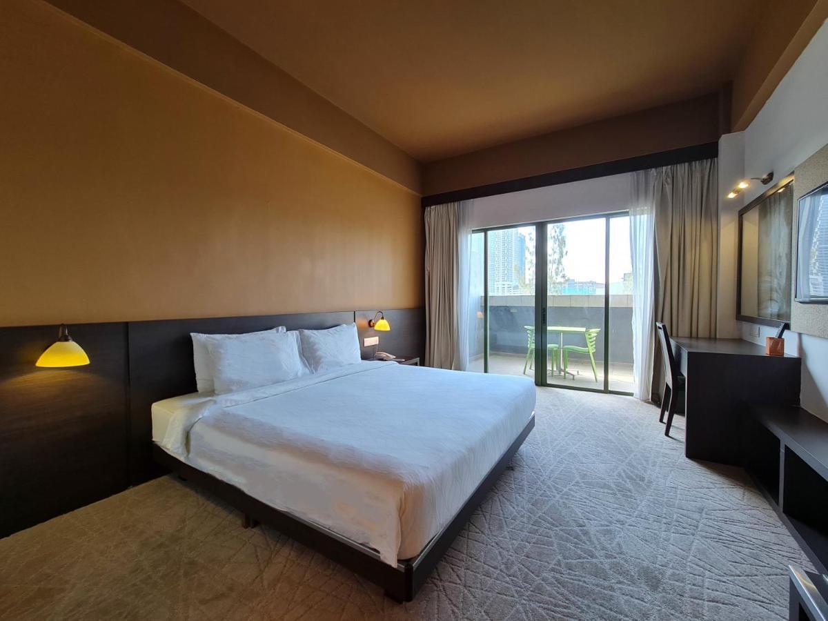 Swan Garden Hotel Малакка Экстерьер фото