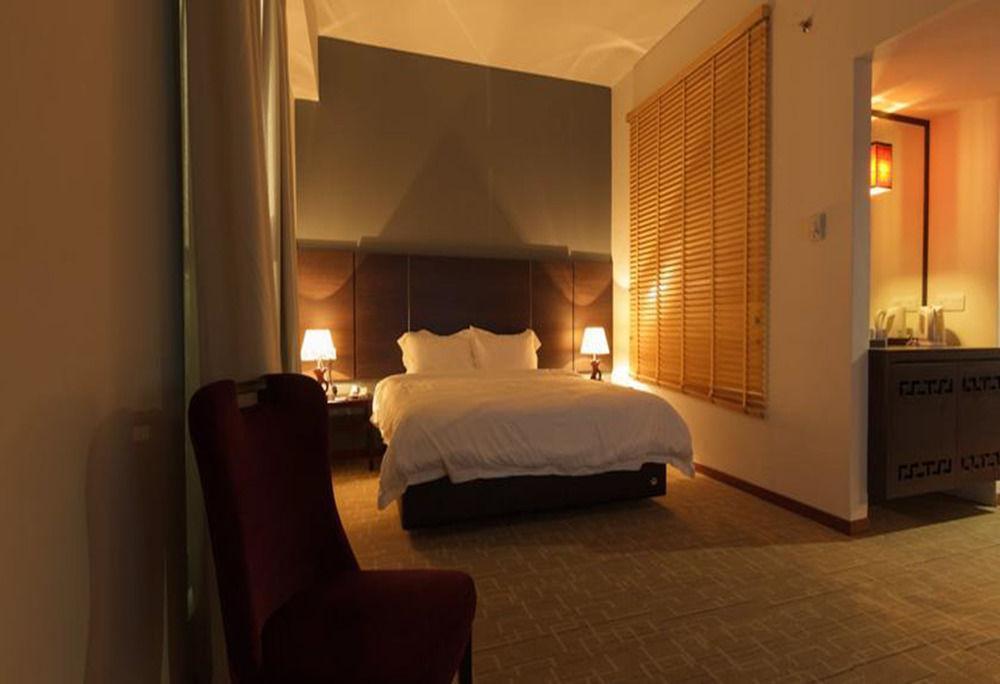 Swan Garden Hotel Малакка Экстерьер фото