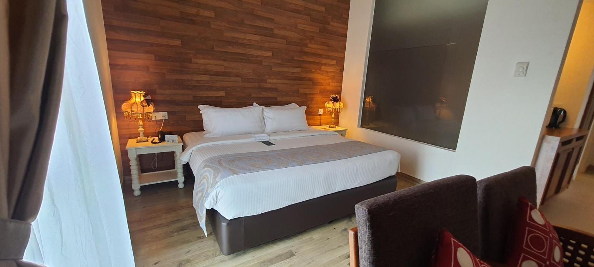 Swan Garden Hotel Малакка Экстерьер фото